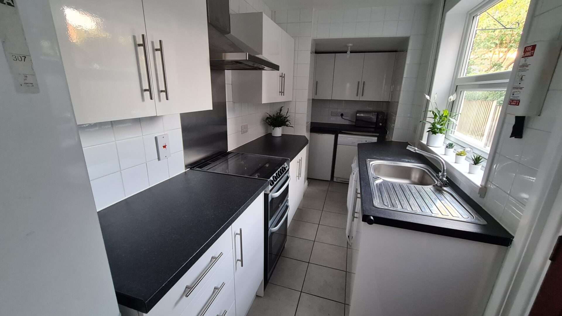 Heath Street Kitchen 2